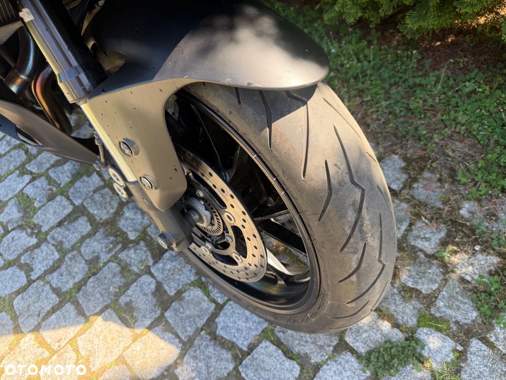 Yamaha R7 - 7