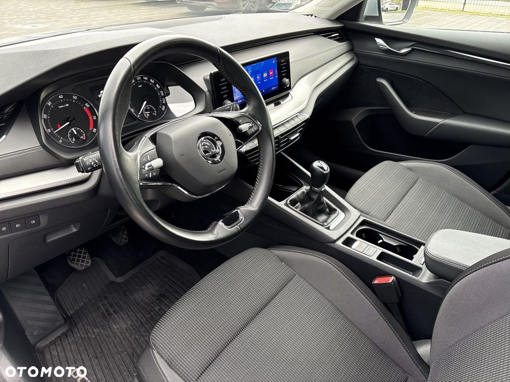 Skoda Octavia 1.5 TSI ACT Ambition - 9