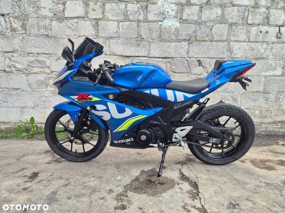 Suzuki GSX-R - 11
