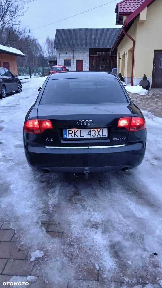 Audi A4 Limousine 2.0 TDI DPF Quattro - 9