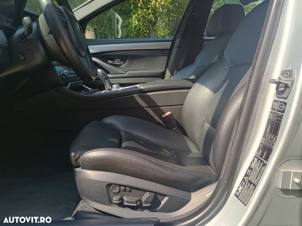 BMW Seria 5 530d xDrive - 12