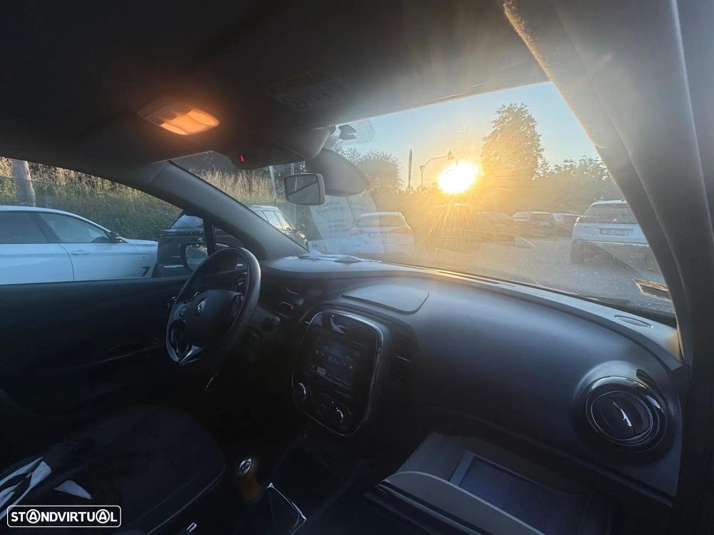 Renault Captur 1.5 dCi Exclusive - 11