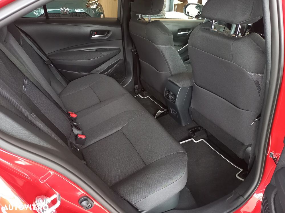 Toyota Corolla 1.8 HSD Dynamic - 10