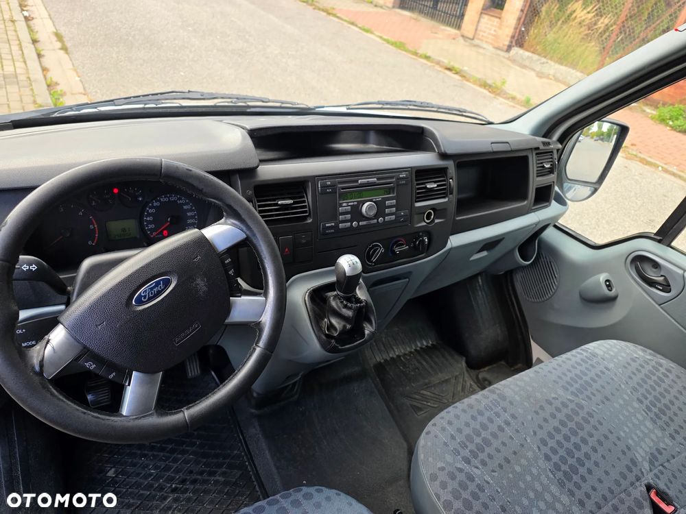 Ford Transit - 8