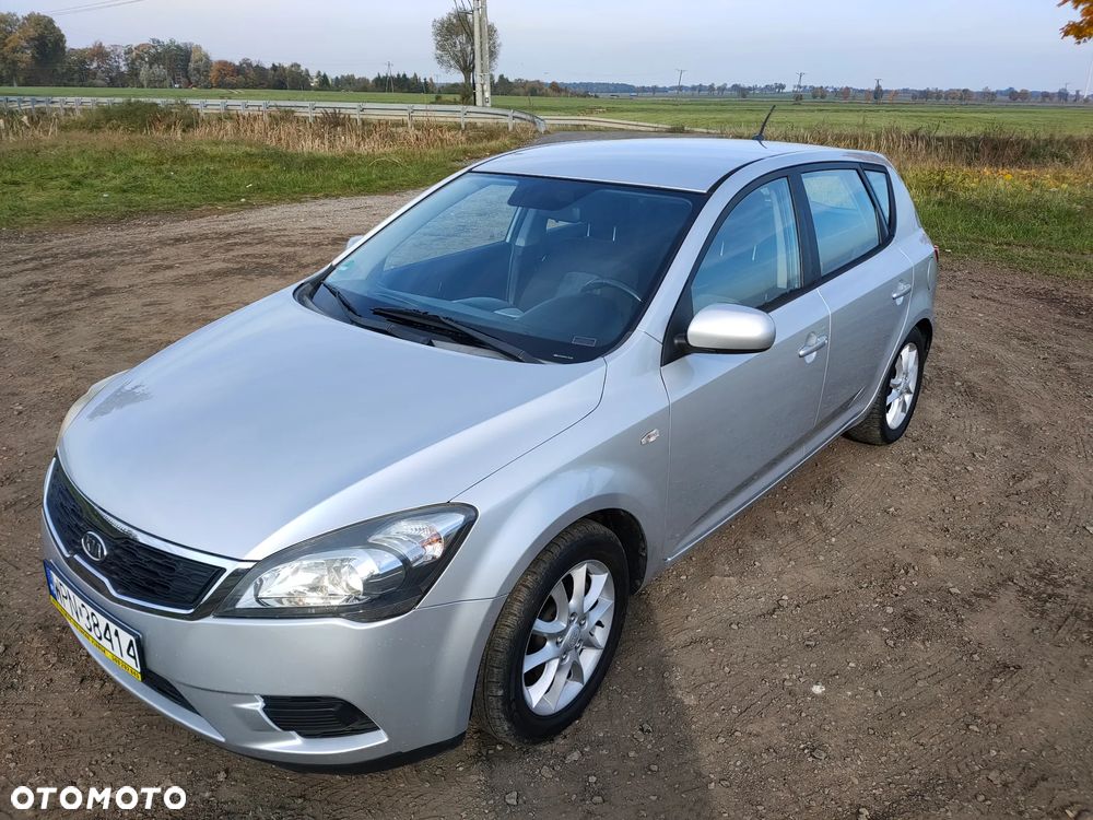 Kia Ceed 1.4 CVVT Attract - 9