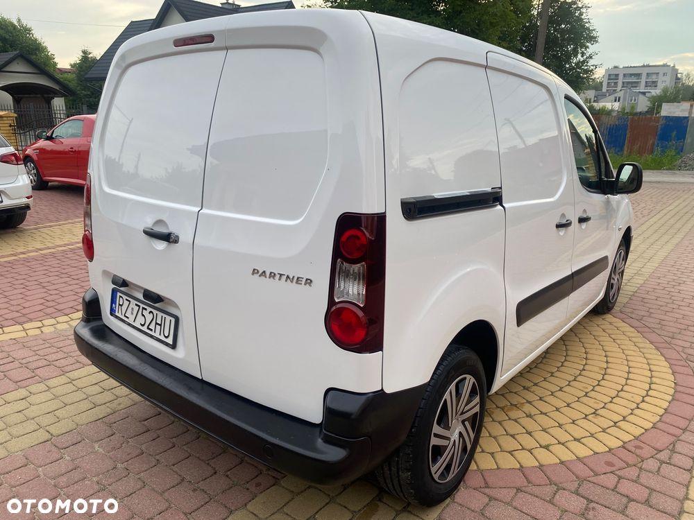 Peugeot PARTNER 1.6HDI 3-osobowy zakupiony w slonie w Rzeszowie - 3