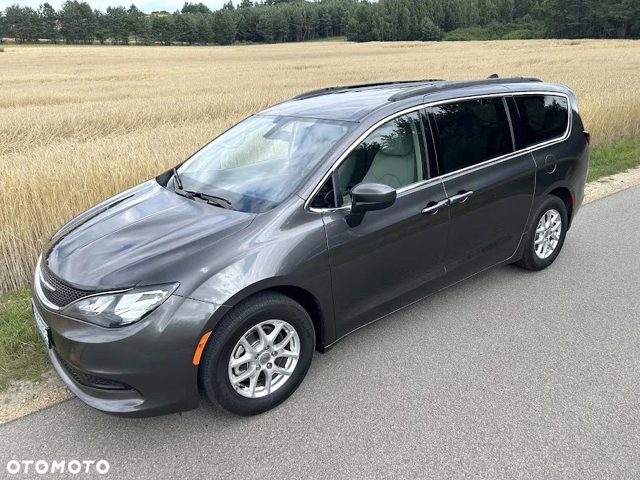 Chrysler Pacifica - 28