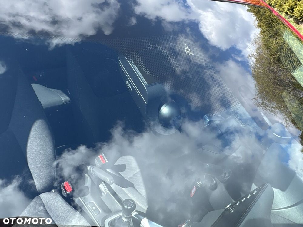 Toyota Yaris - 18