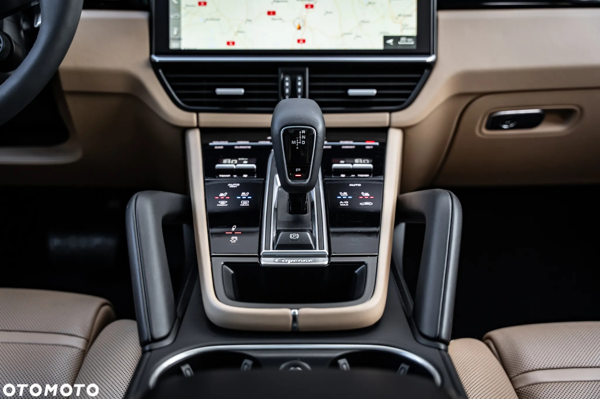 Porsche Cayenne - 25