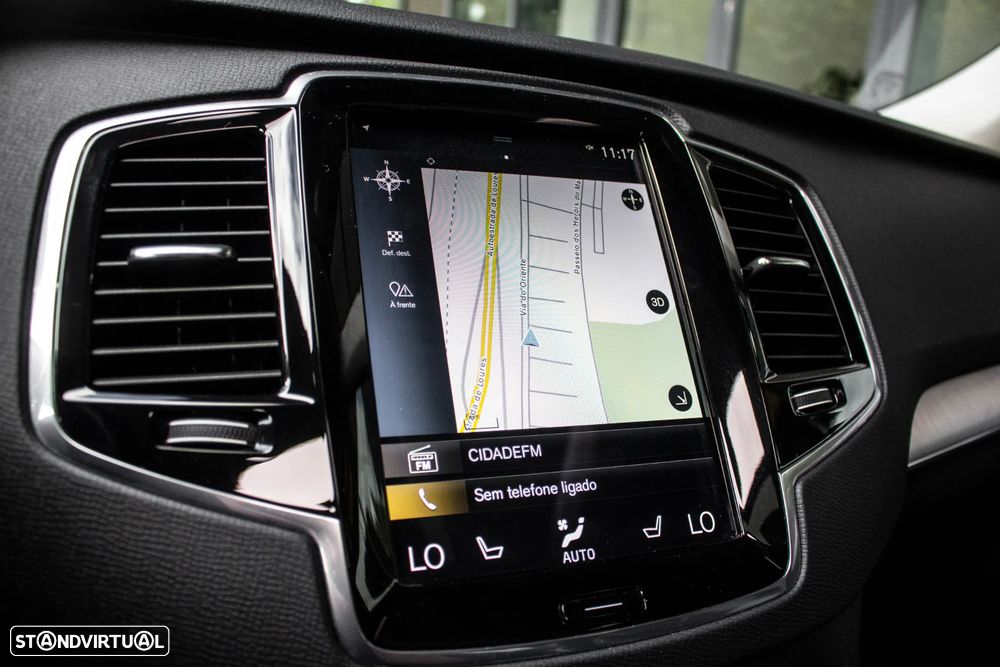 Volvo XC 90 B5 D AWD Geartronic Momentum Pro - 37