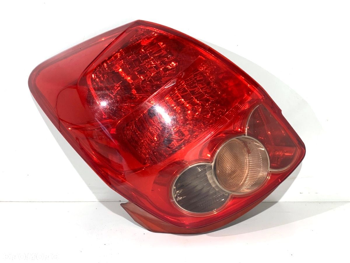 LAMPA LEWY TYŁ - 159.00 PLN - TOYOTA AURIS (_E15_) 2006 - 2012 1.4 D-4D (NDE150_) 66 kW [90 KM] - 1