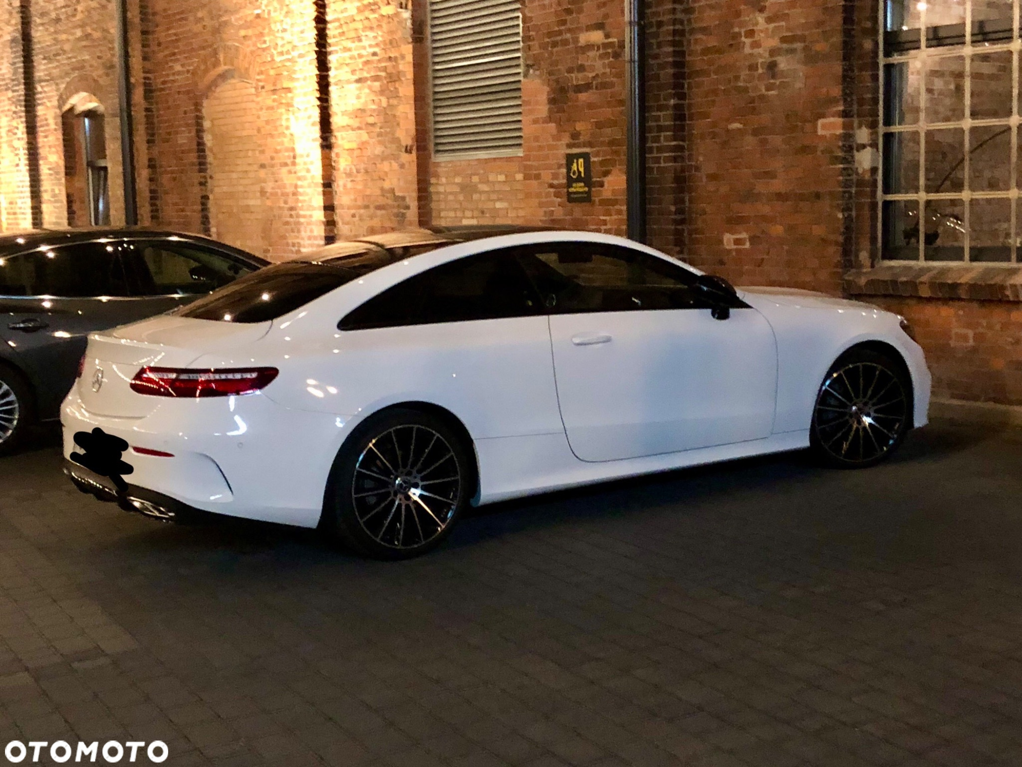 Mercedes-Benz Klasa E 200 Coupe 9G-TRONIC - 11