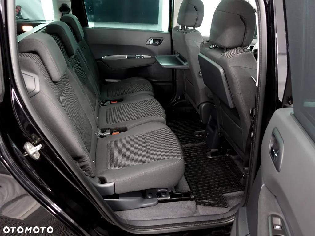 Peugeot 5008 2.0 HDi Allure 7os - 11