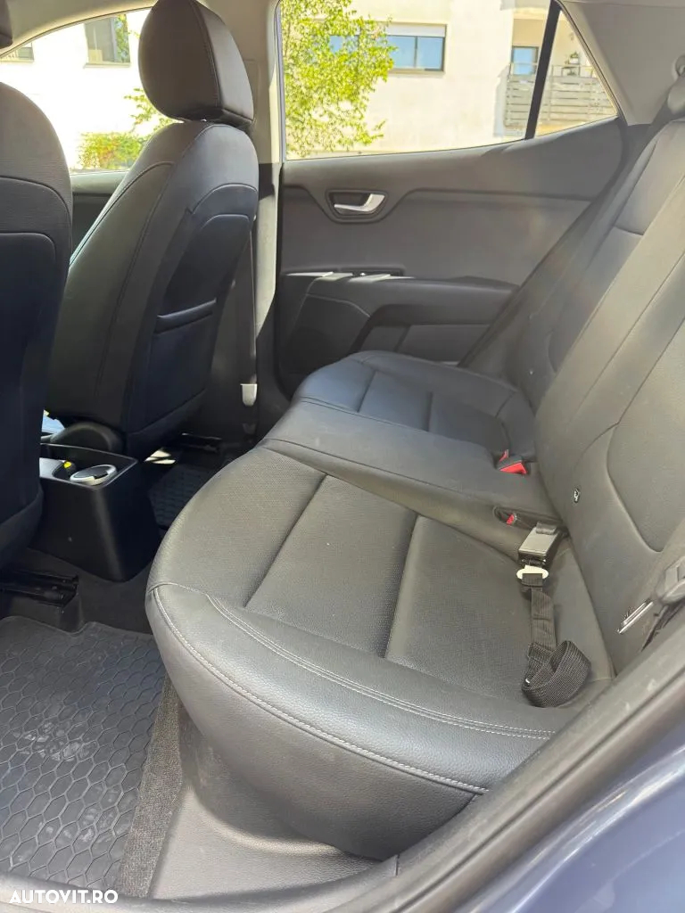 Kia Stonic 1.4 Autm. Edition 7 - 6