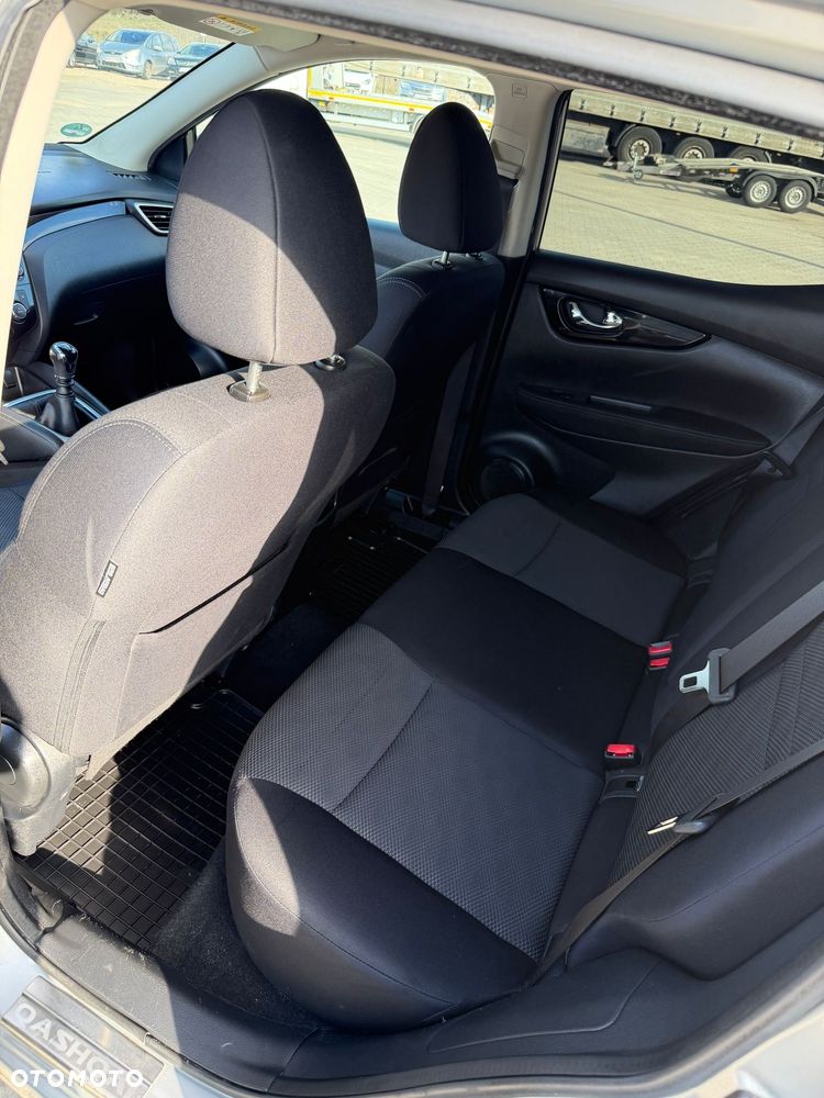 Nissan Qashqai 1.6 DIG-T N-Vision - 26