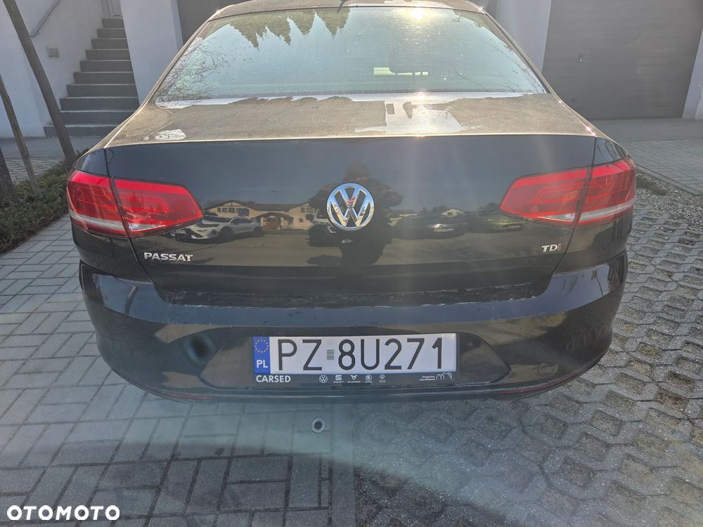 Volkswagen Passat 2.0 TDI SCR Comfortline - 5