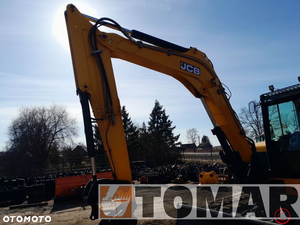 JCB 86C-2 - 16