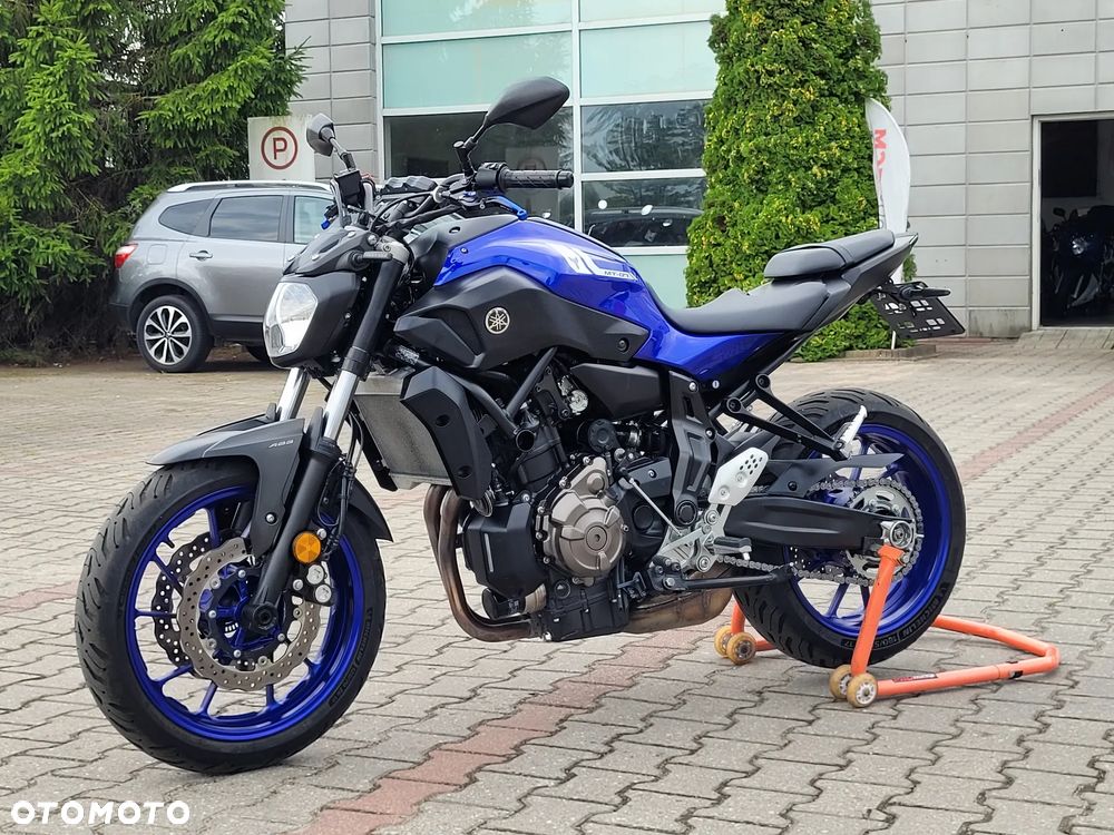 Yamaha MT - 4