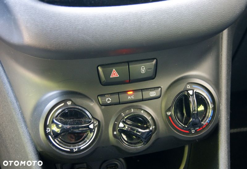 Peugeot 208 PureTech 82 Start & Stop Allure - 30