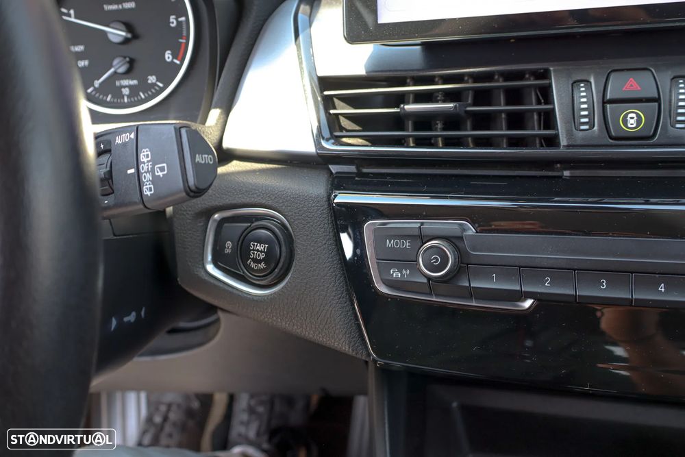 BMW 218 Active Tourer d Advantage - 26