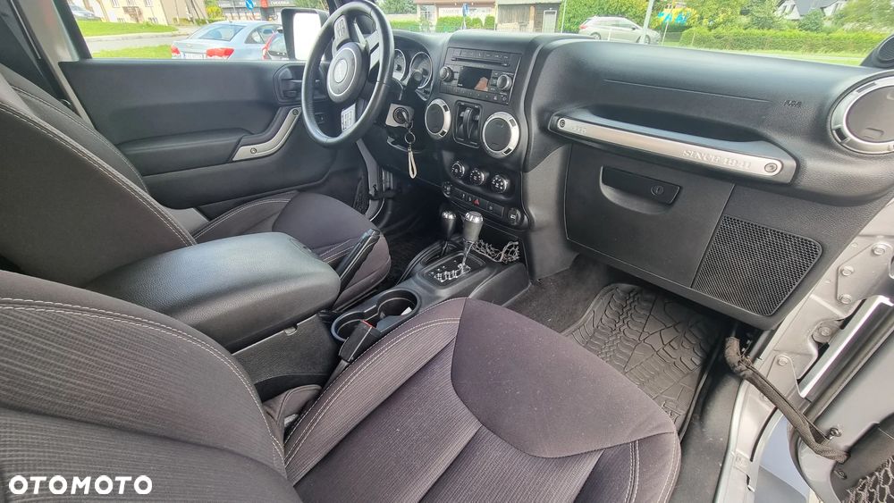 Jeep Wrangler 3.6 Sahara - 12