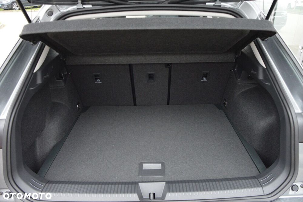 Volkswagen T-Roc 1.5 eTSI Life DSG - 25