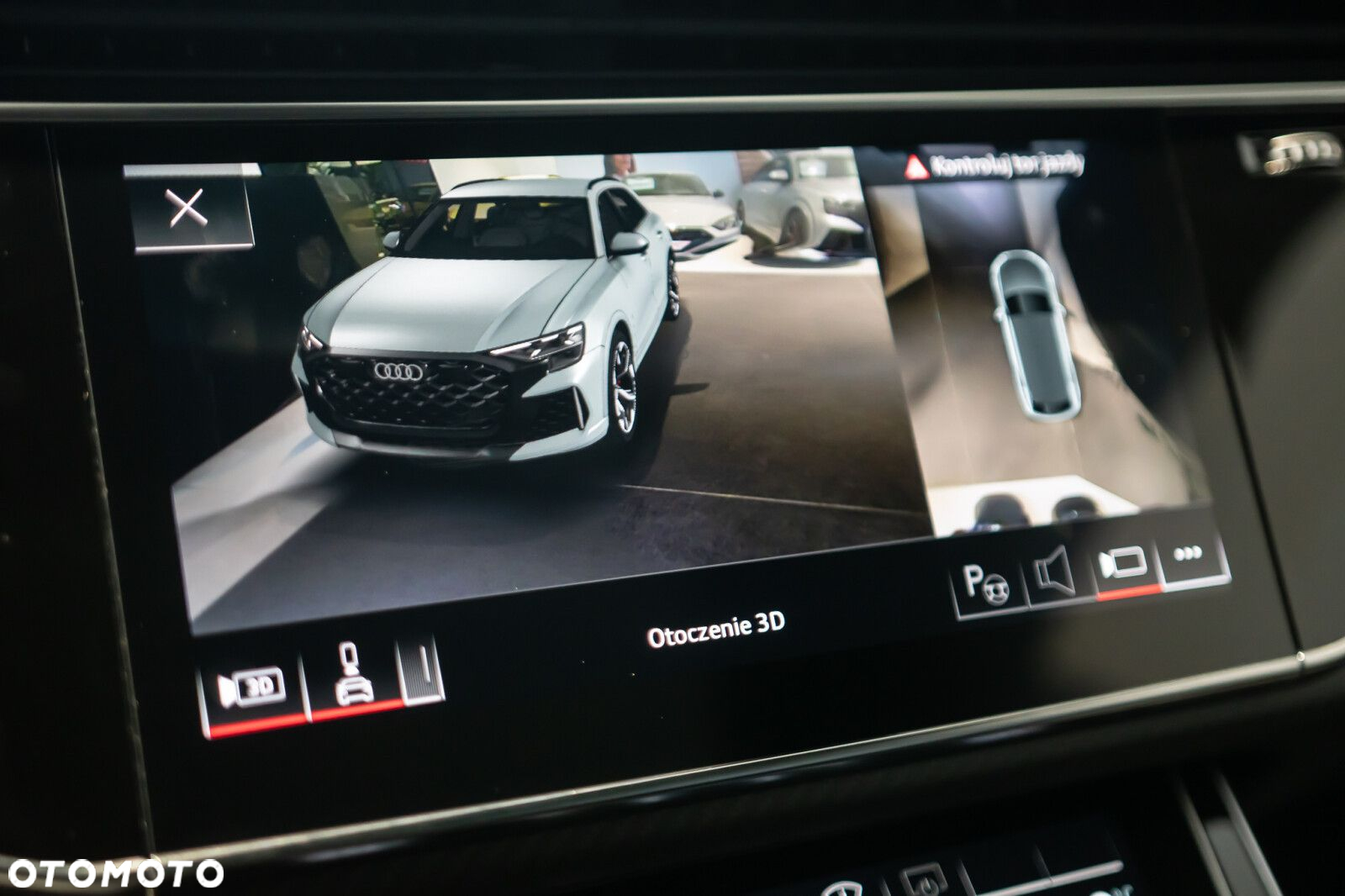 Audi RS Q8 - 25