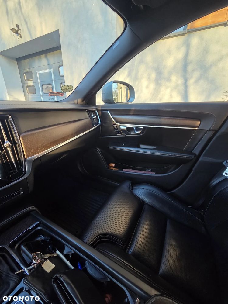 Volvo V90 Cross Country - 4