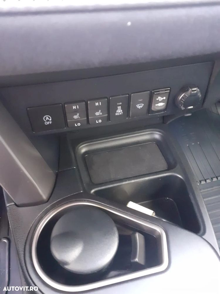 Toyota RAV4 2.0 D-4D 2WD Luxury - 16