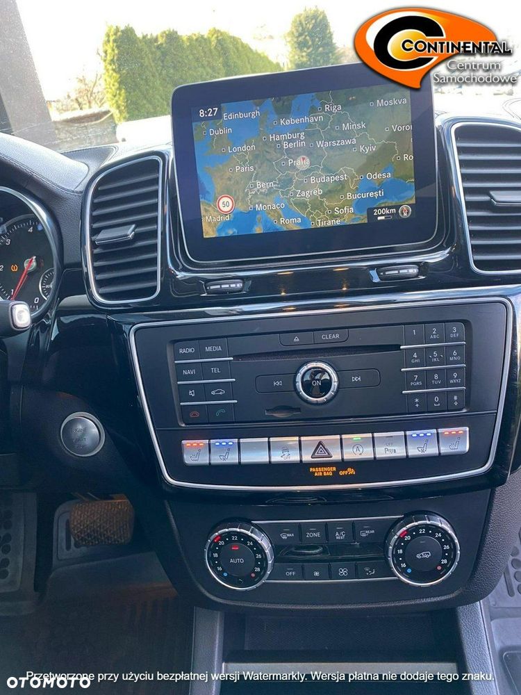 Mercedes-Benz GLE - 12