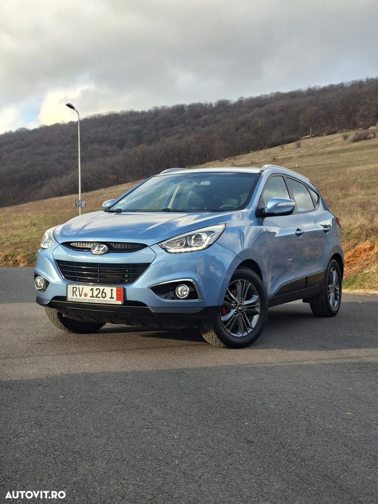 Hyundai ix35 2.0 CRDI 4WD Fifa World Cup Gold Edition - 1