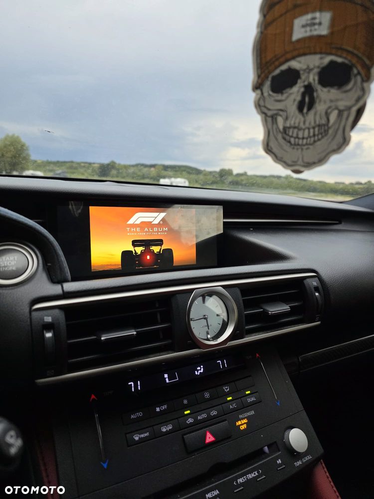 Lexus RC F Carbon - 5