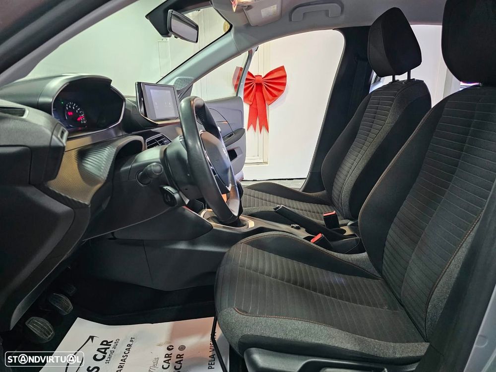 Peugeot 208 1.2 PureTech Active - 11
