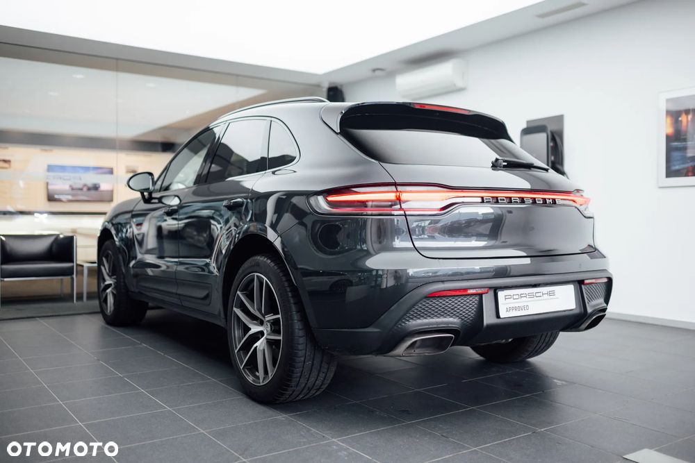Porsche Macan Standard - 12