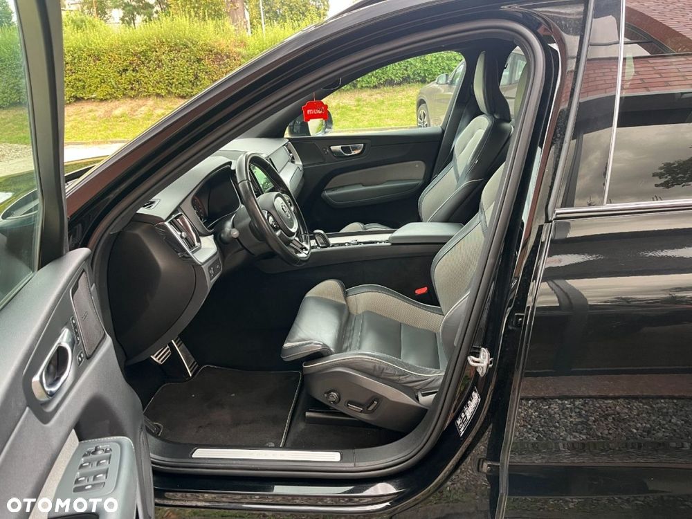 Volvo XC 60 B4 D Plus Bright - 23
