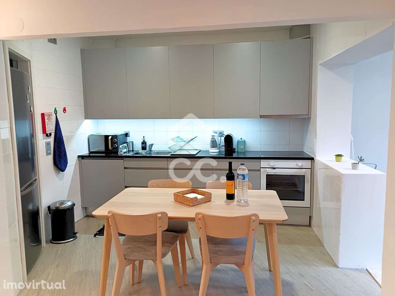 Andar Moradia renovado na Praia de Angeiras - Grande imagem: 4/11