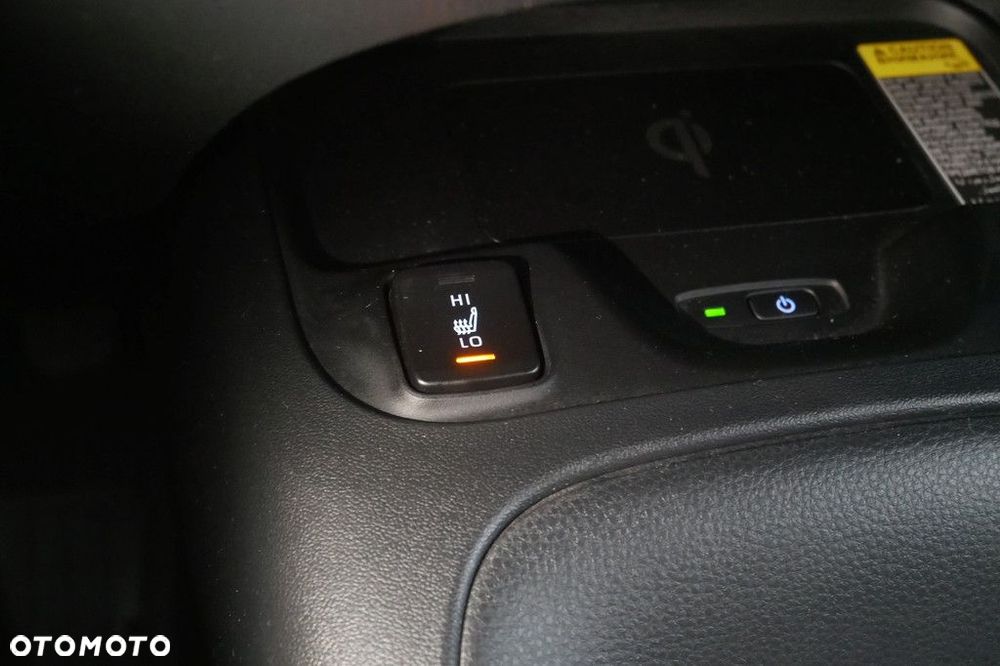 Toyota Corolla 1.8 Hybrid Comfort - 21
