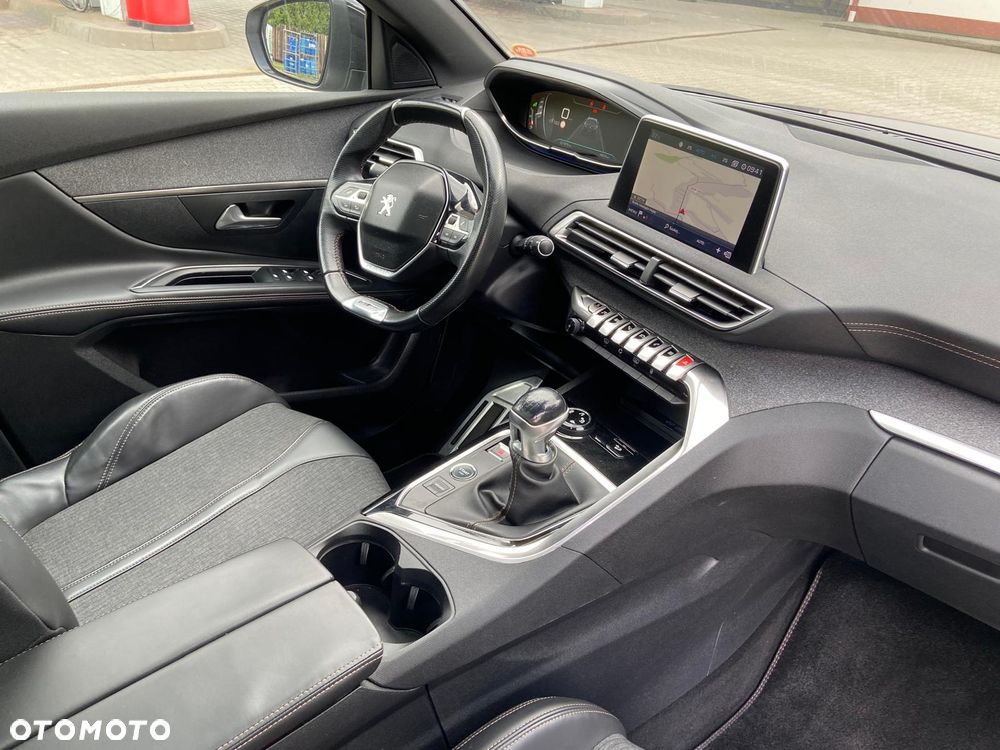 Peugeot 5008 - 7