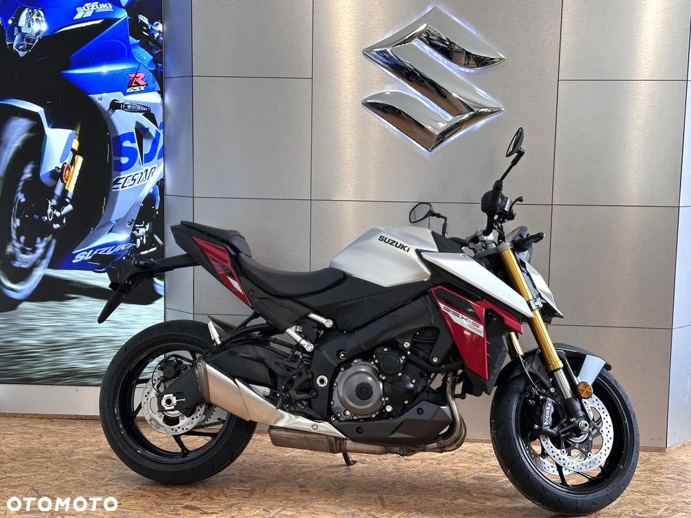 Suzuki GSX - 3