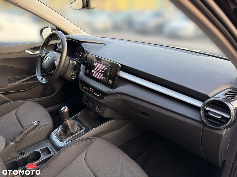 Skoda Fabia 1.0 TSI Ambition - 38