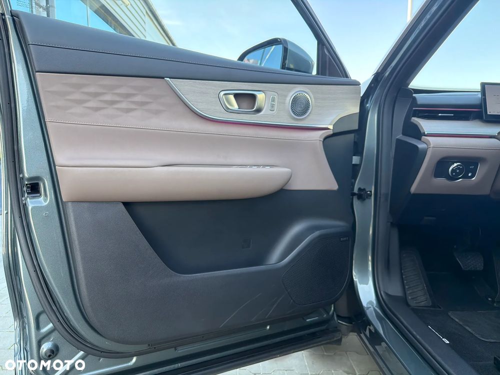 Chery Tiggo 8 1.5 T-GDI Super Hybrid Prestige DCT - 11