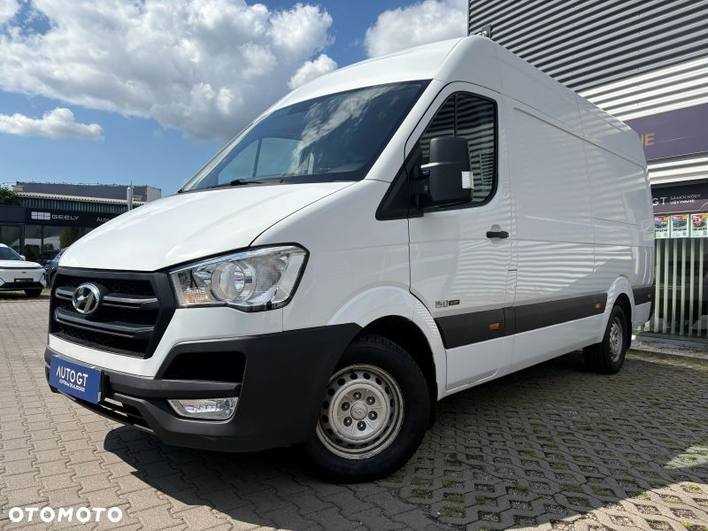 Hyundai H350 - 1