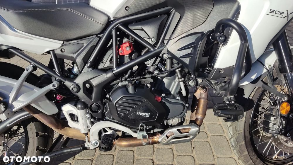 Benelli TRK 502X - 15