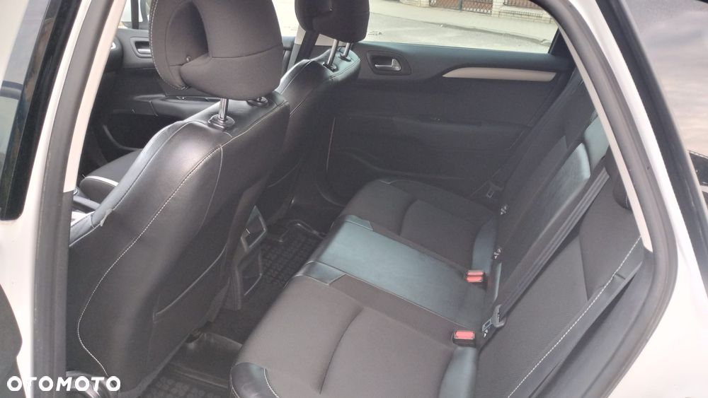 Citroën C4 VTi 95 Attraction - 4