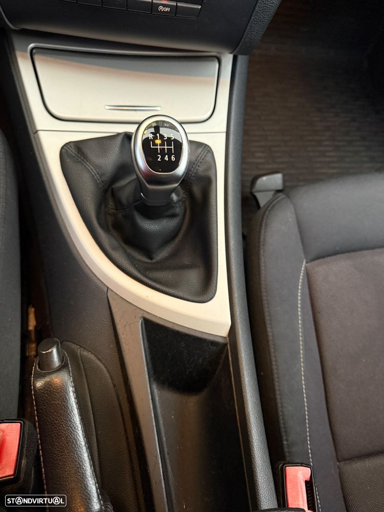 BMW 116 d — fotografia 13
