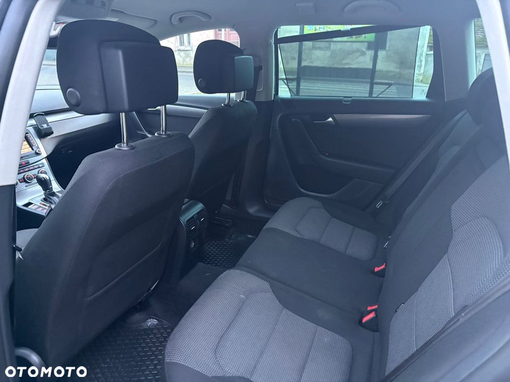 Volkswagen Passat 2.0 TDI DSG BlueMotion Technology Highline - 13