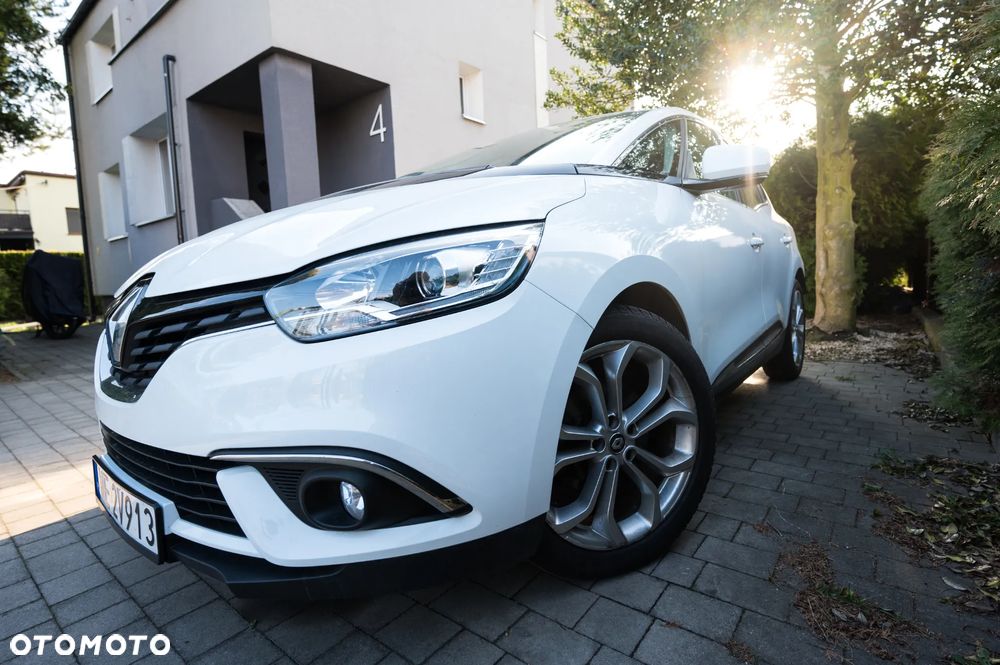 Renault Scenic 1.5 dCi Intens - 4