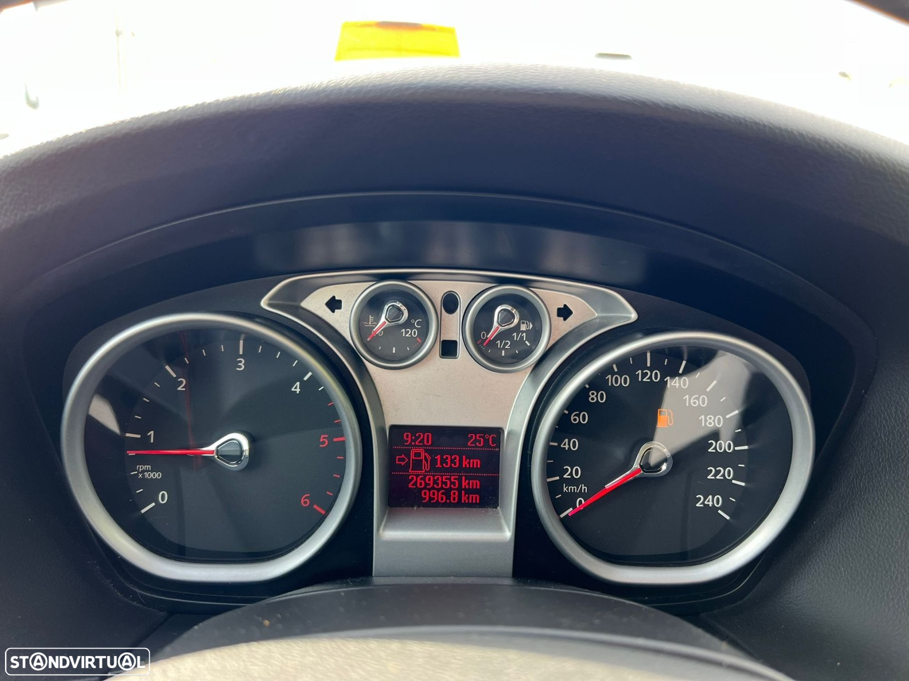 Ford Focus SW 1.6 TDCi ECOnetic - 23