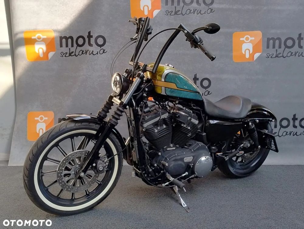 Harley-Davidson Sportster Iron 883 - 3