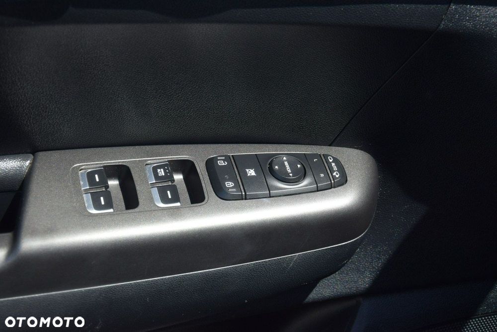 Kia Sportage 1.6 T-GDI AWD Vision - 37